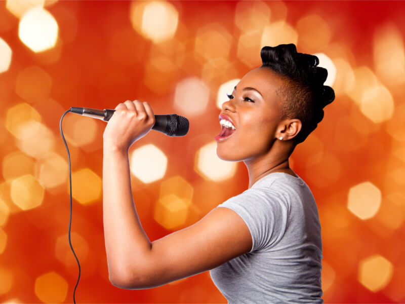 Singing lessons main image.